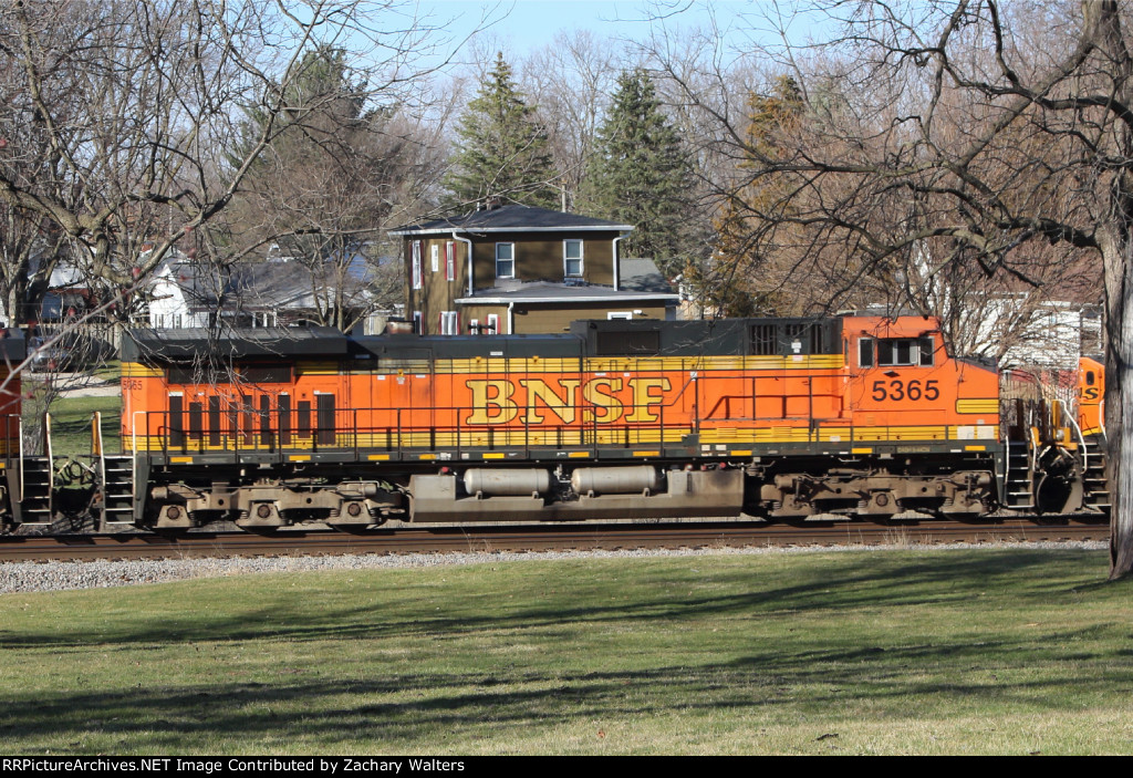 BNSF 5365